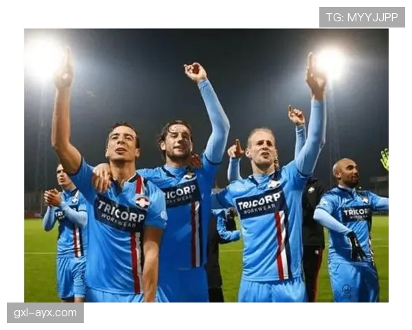 兹沃勒防线稳固助力球队战绩回升，状态回暖引关注